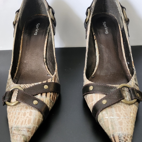 Women's Brown and Cream Heels - Picture 1 of 11